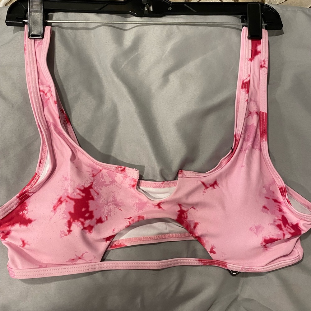 Never worn swimsuit set!